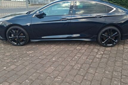 Opel Insignia 109.500 km 15.800 &euro; Hanau 63456