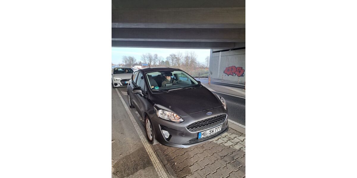 Ford Fiesta 31.000 km 13.000 &euro; Mönchengladbach 41239