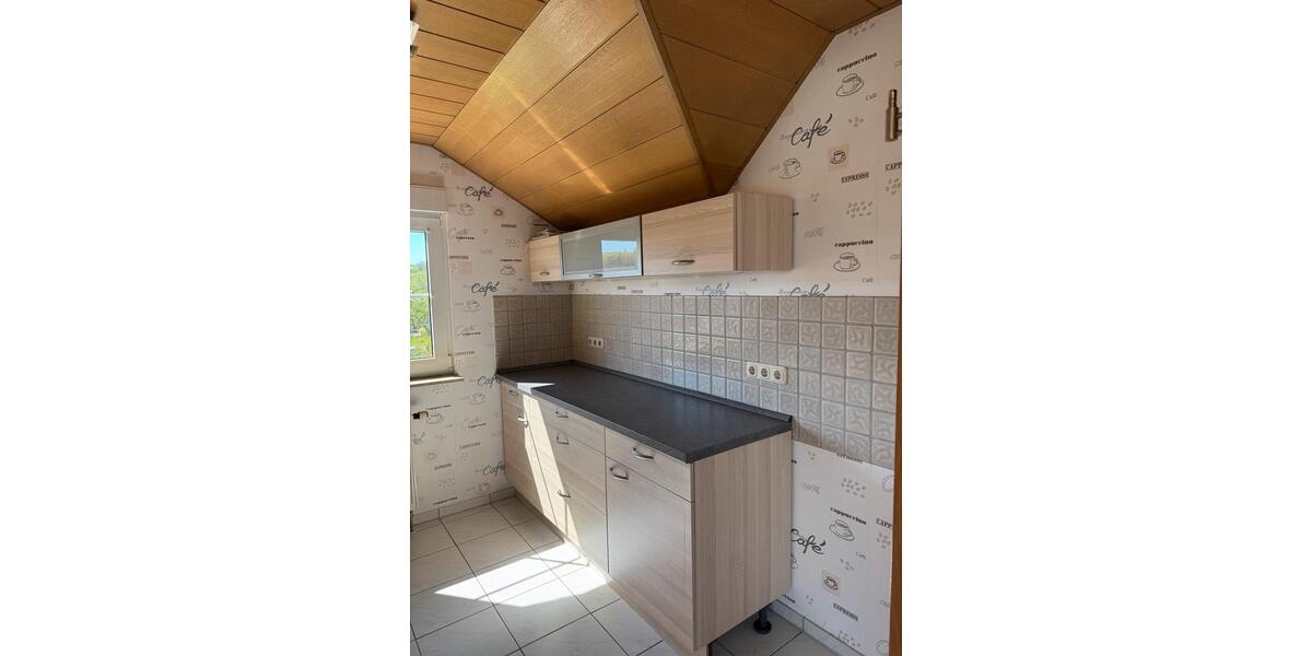 Dachgeschoßwohnung Schaafheim - 4 Zimmer, 104 m&sup2;, 1.000&euro; | Angebot:26613020
