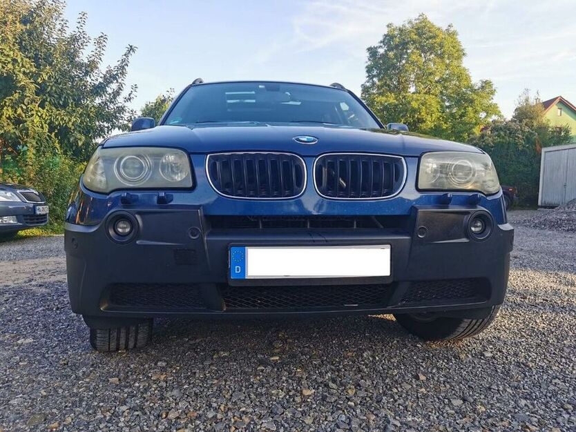 X3