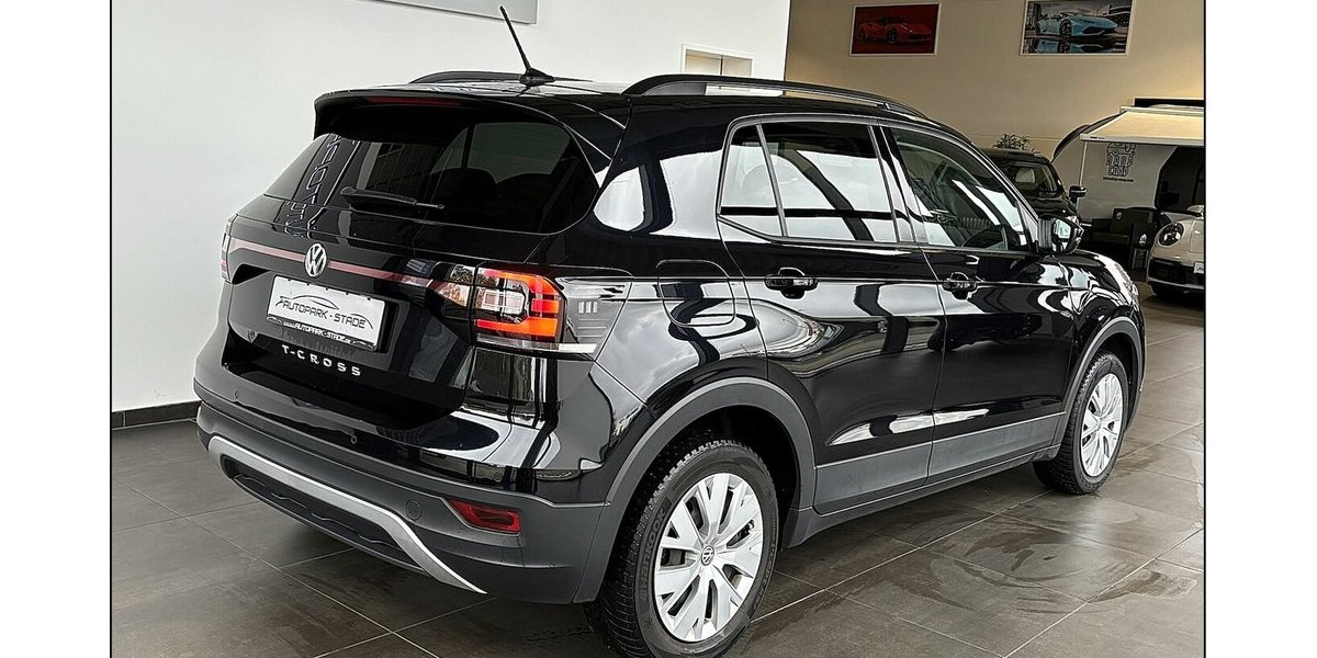 VW T-Cross Life DSG LED ACC Tempo Navi HAGEL 60.000 km 14.790 &euro; Stade 21682