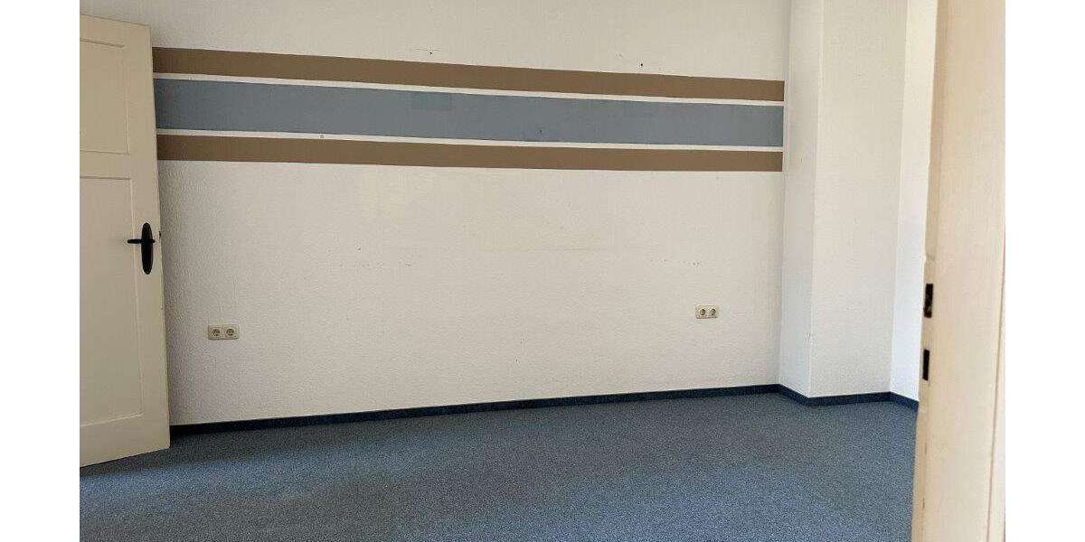 Kapitalanlage : Wohn- und Geschäftshaus mit 3 Wohneinheiten und 1 Gewerbeeinheit in 