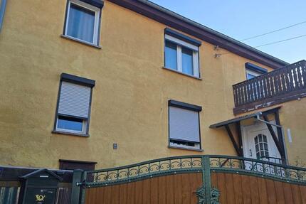 ruhiges Einfamilienhaus mit Terrasse und großem Garten 4 zimmer