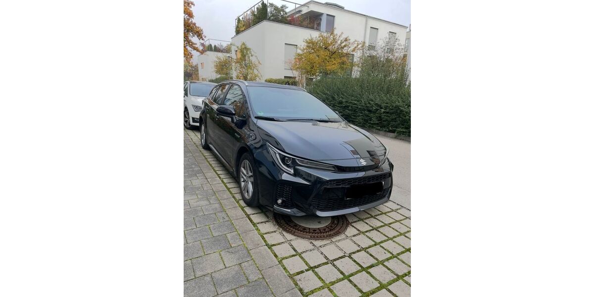 Suzuki Swace 85.000 km 20.990 &euro; München 80797
