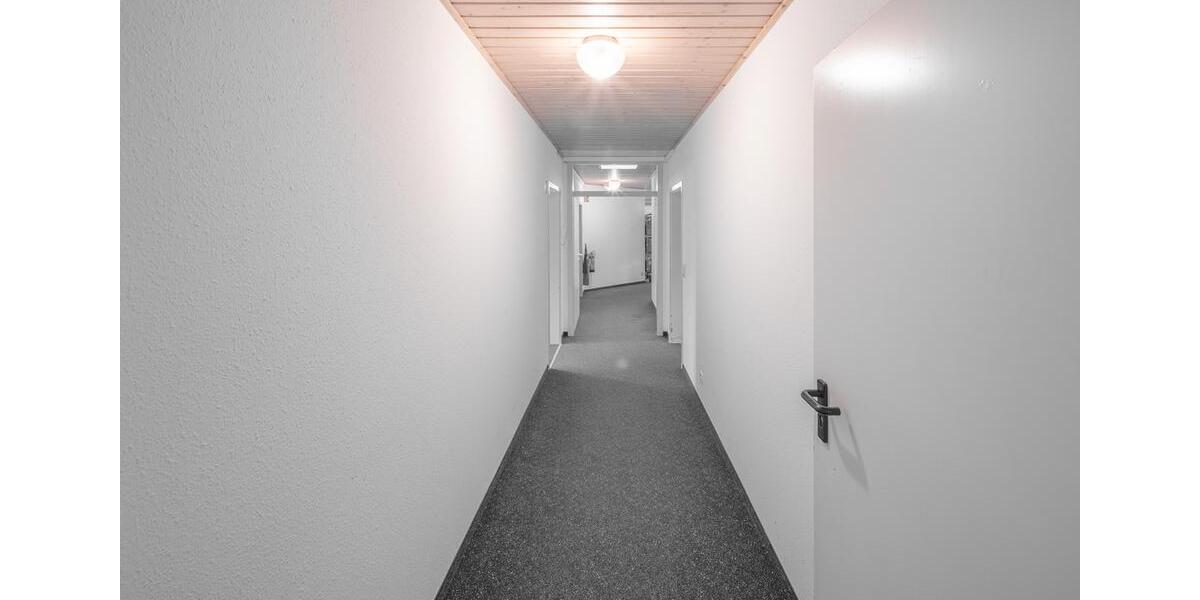 Gewerbeobjekt Villingen-Schwenningen Schwenningen - 2.317&euro; | Angebot:22402010