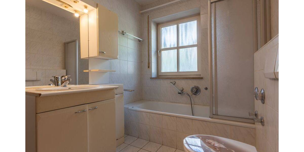Etagenwohnung Salzweg Straßkirchen - 3 Zimmer, 84 m&sup2;, 206.000&euro; | Angebot:26876050