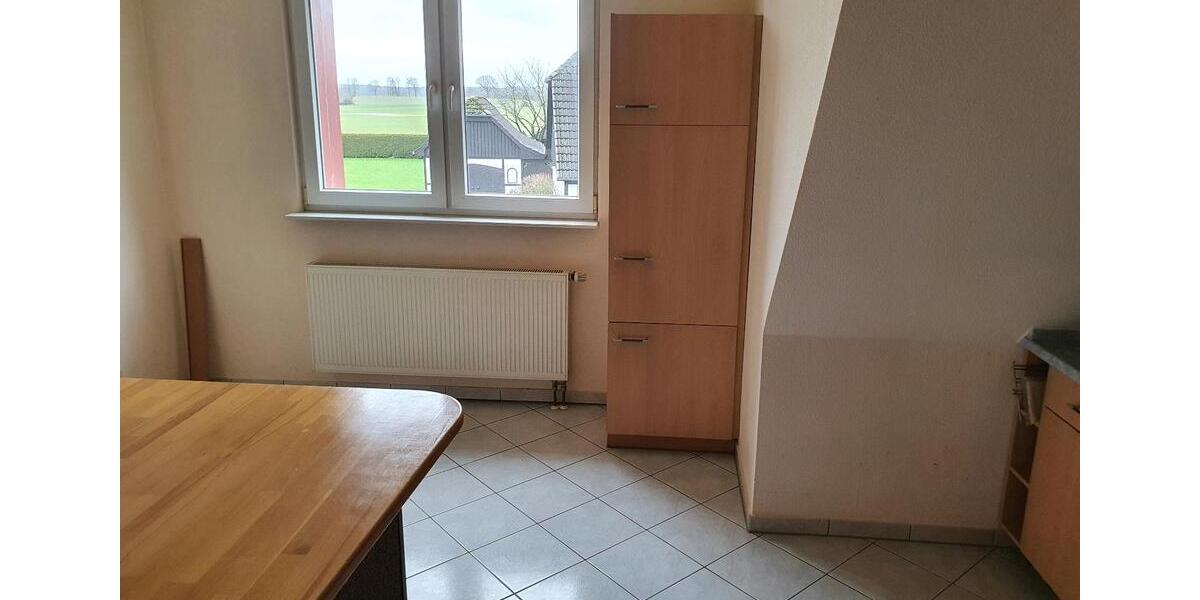 Etagenwohnung Hamberge - 3 Zimmer, 95 m&sup2;, 950&euro; | Angebot:25207815