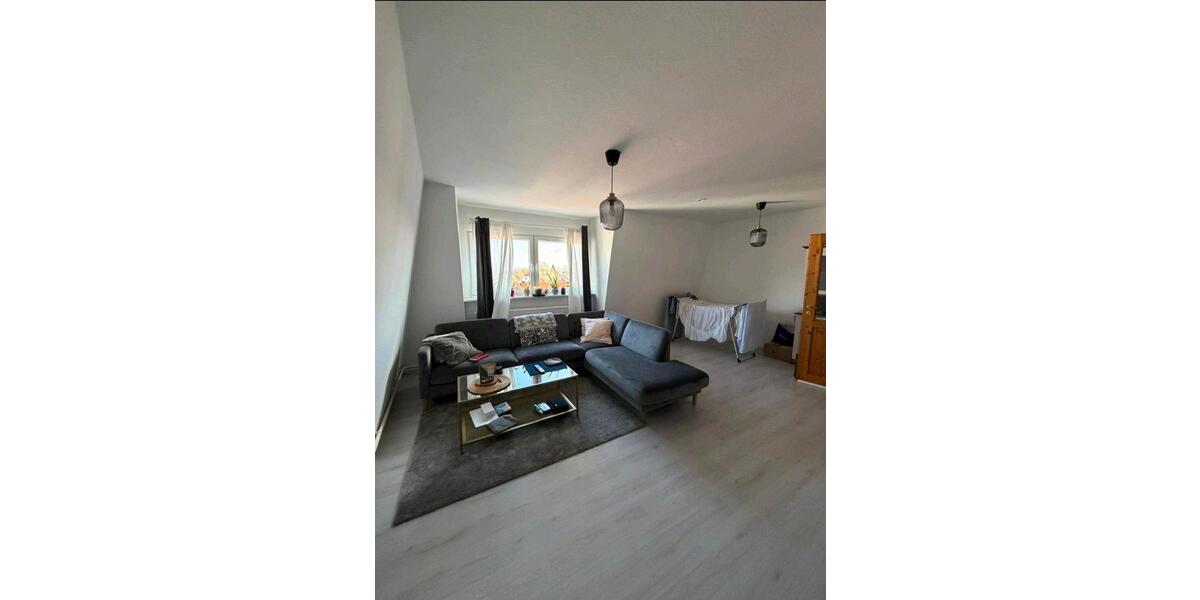 Dachgeschoßwohnung Wilster - 4 Zimmer, 85 m&sup2;, 750&euro; | Angebot:25392344