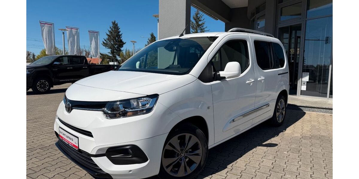 Toyota Proace City 54.990 km 20.499 &euro; Königsbrunn / Augsburg 86343
