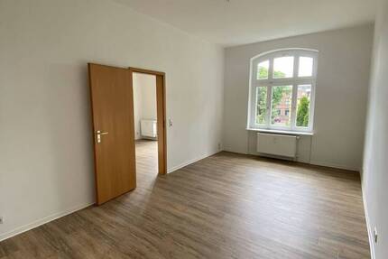 Vermietete 2-Raum-Wohnung mit Balkon in Weisswasser zu verkaufen