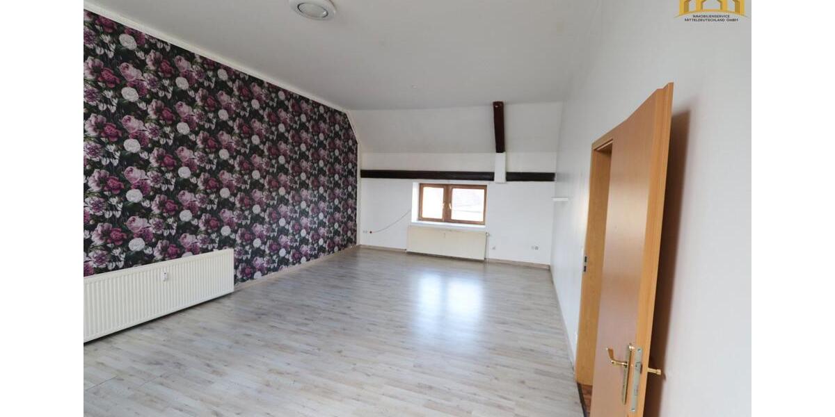 Etagenwohnung Hettstedt - 4 Zimmer, 87 m&sup2;, 479&euro; | Angebot:26659425