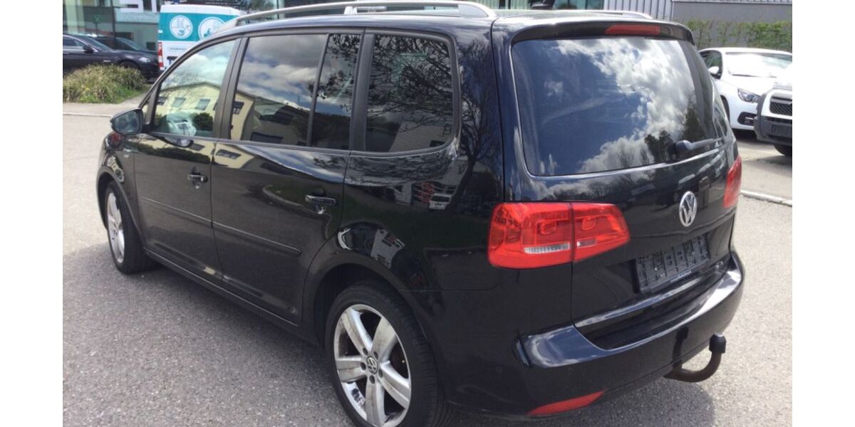 VW Touran 160.500 km 8.900 &euro; Metzingen 72555