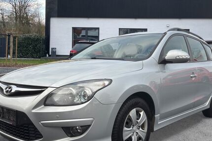 Hyundai i30 216.000 km 3.799 &euro; Kassel 34123