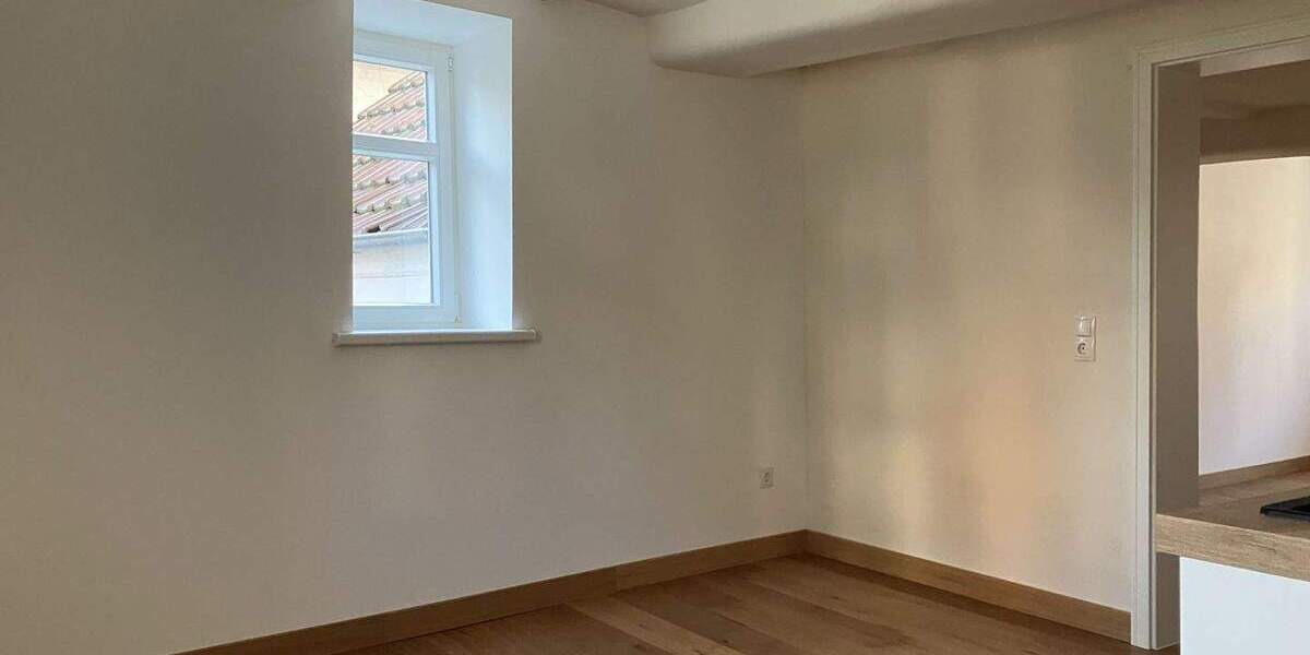 Mehrfamilienhaus, Wohnhaus Helsa - 1 Zimmer, 224 m&sup2;, 2.050&euro; | Angebot:25337459