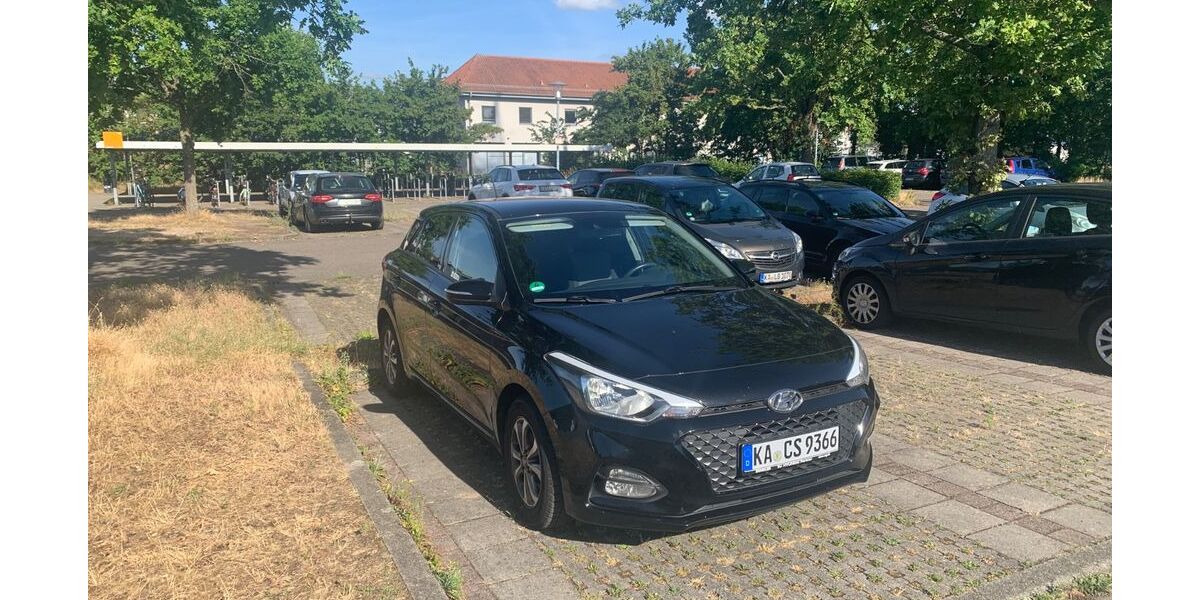 Hyundai i20 68.500 km 10.700 &euro; Stutensee 76297