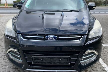 Ford Kuga 135.777 km 9.199 &euro; Mainz-Kastel 55252