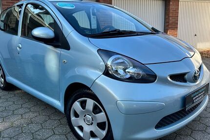 Toyota Aygo (X) 124.000 km 3.990 € Mönchengladbach 41061