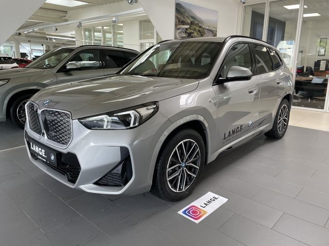 BMW iX1 15.890 km 43.900 € Sundern 59846