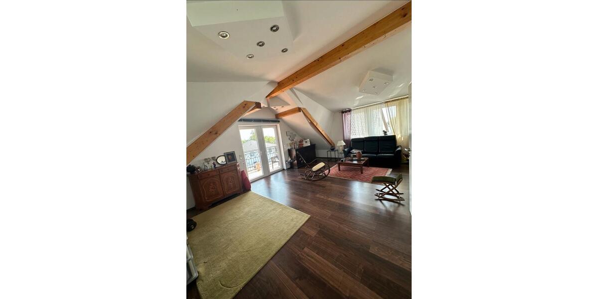 Doppelhaushelfte mit kl. Terrasse in Riedstadt Wolfskehlen zimmer