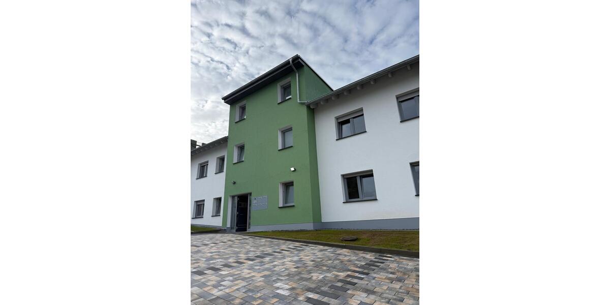 Erdgeschoßwohnung Großmaischeid - 3 Zimmer, 90 m&sup2;, 1.360&euro; | Angebot:26647776