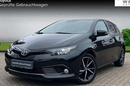 Toyota Auris 96.249 km 15.790 &euro; Wingst 21789