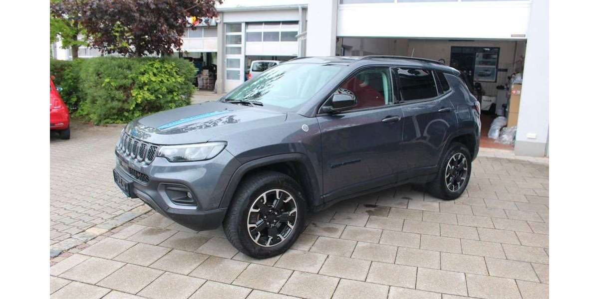Jeep Compass 72.000 km 20.900 &euro; Weilheim 82362
