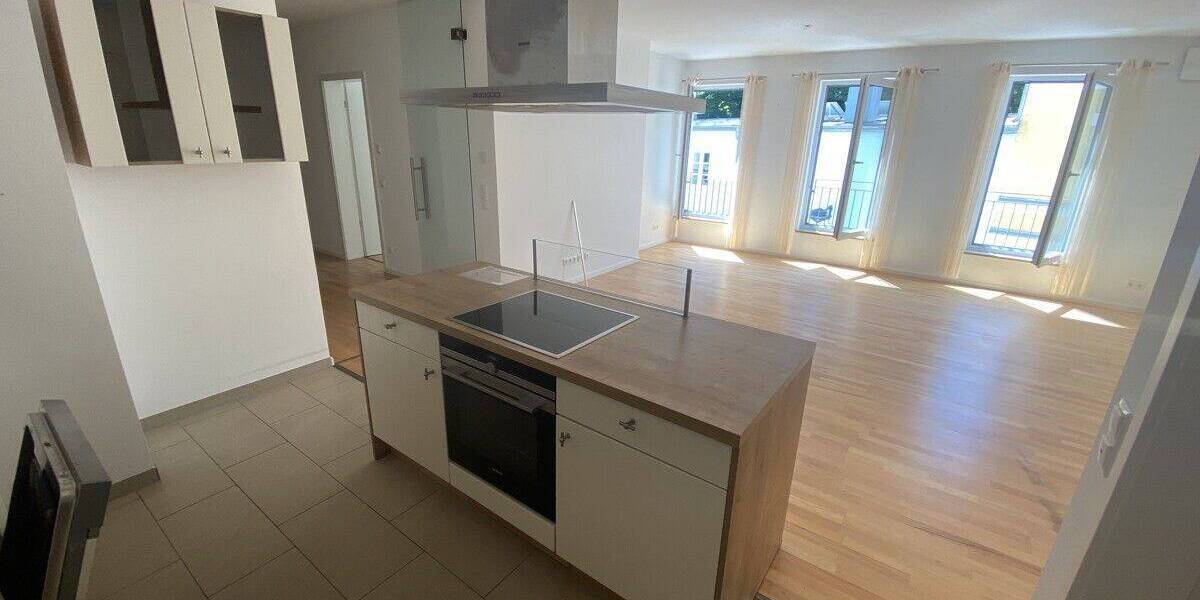 Etagenwohnung Schrobenhausen - 3 Zimmer, 88 m&sup2;, 1.050&euro; | Angebot:26918144