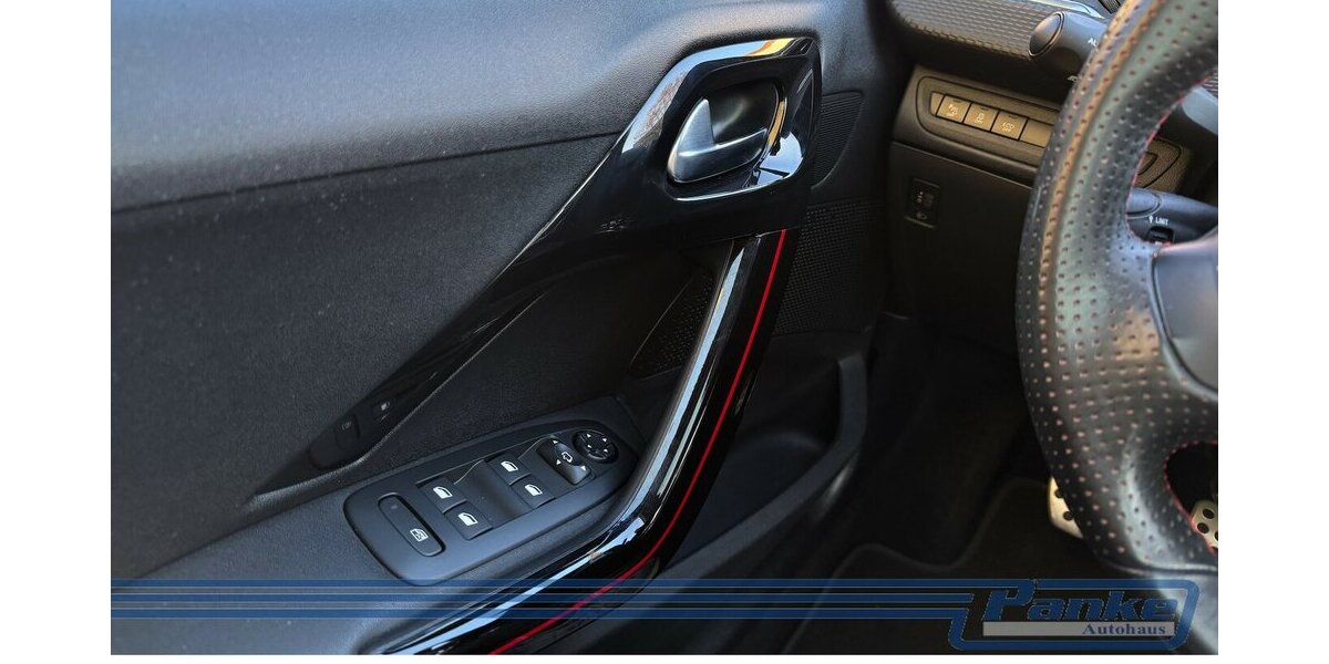 Peugeot 208 Allure*GT-Line*Pano*U-Connect*SHZ*R-Cam* 156.392 km 8.280 &euro; Berlin 13187