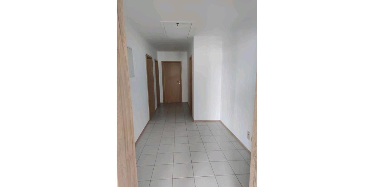 Dachgeschoßwohnung Tann (Rhön) - 4 Zimmer, 98 m&sup2;, 784&euro; | Angebot:25999909