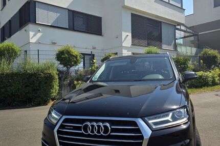 Audi Q7 204.000 km 24.500 &euro; Frankfurt 60438