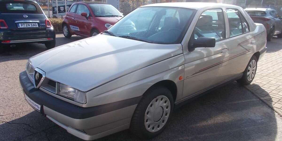 Alfa Romeo 155 45.958 km 7.850 &euro; RIESA 01587