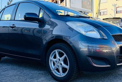 Toyota Yaris 140.000 km 3.700 &euro; Saarbrücken 66115