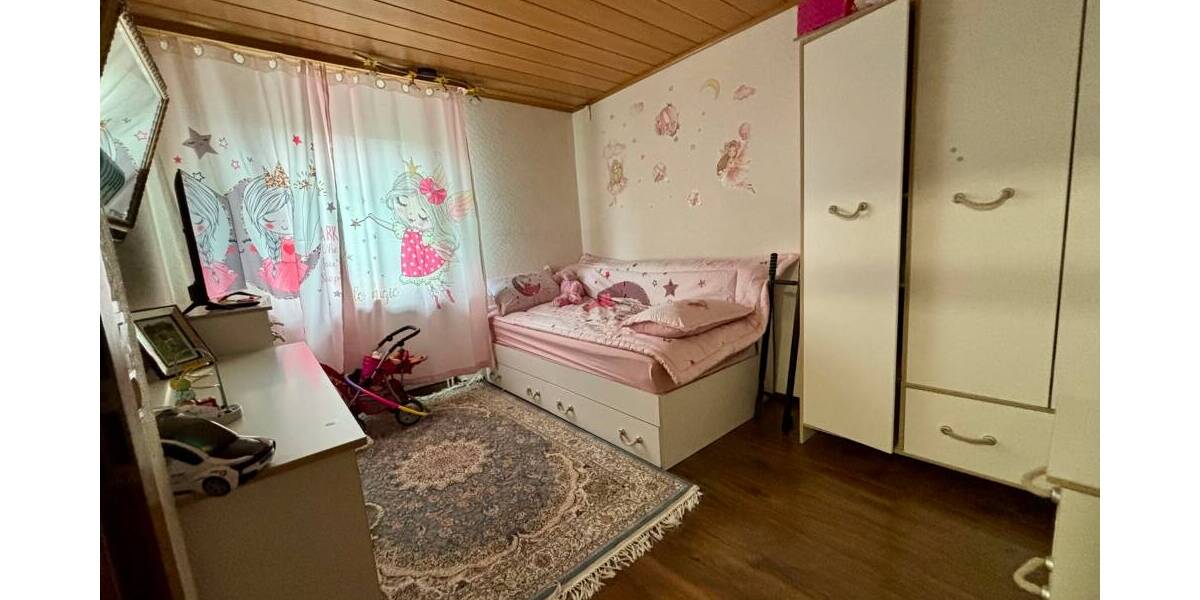 Reihenmittelhaus Neustadt bei Coburg Neustadt - 5 Zimmer, 116 m&sup2;, 329.000&euro; | Angebot:25663197