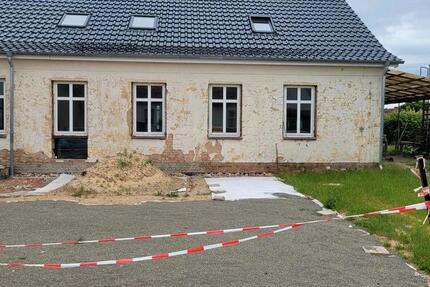 Haus Klötze - 4 Zimmer, 155 m&sup2;, 80.000&euro; | Angebot:26824047