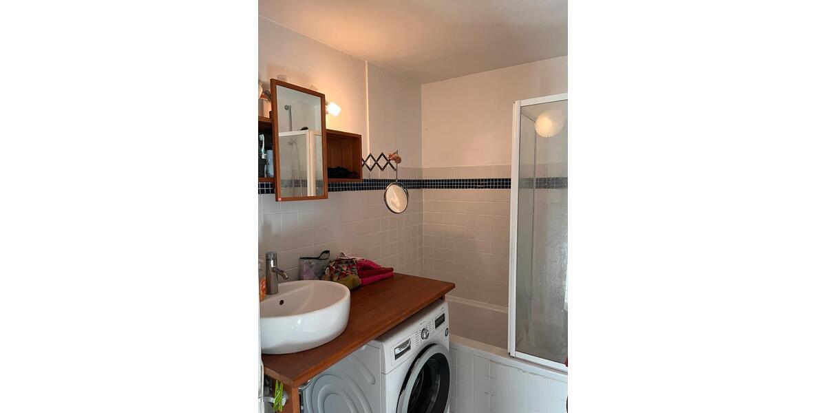 Wohnen auf Zeit Stuttgart Stuttgart-Mitte - 1 Zimmer, 24 m&sup2;, 650&euro; | Angebot:26677523