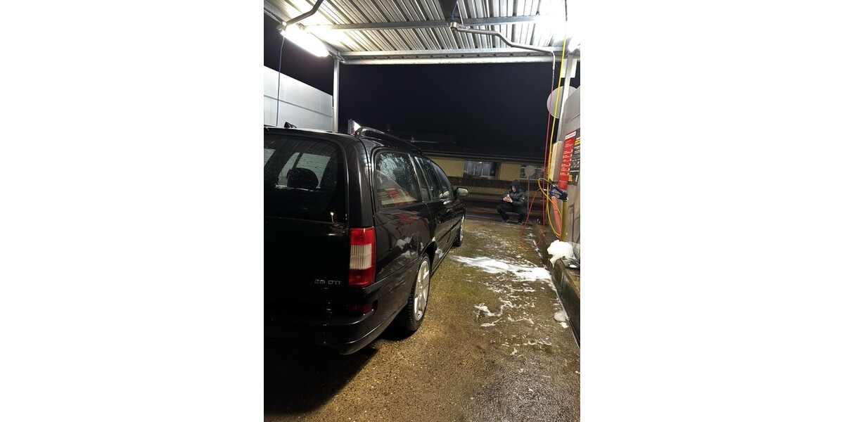 Opel Omega B Caravan 292.000 km 3.100 &euro; Ochsenfurt 97199