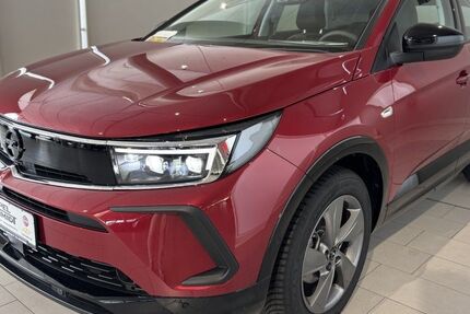 Opel Grandland (X) 11.645 km 24.690 &euro; Wilhelmshaven 26389