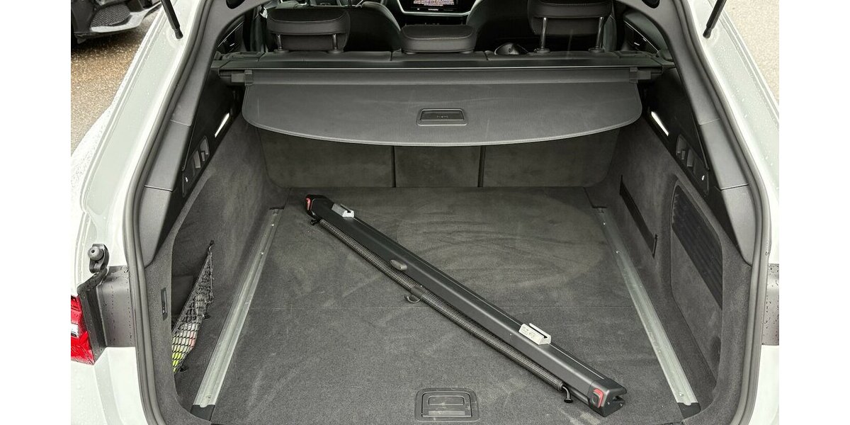 Audi A6 Avant 40 TDI quattro S-LINE/KAMERA/NAVI/ACC 23.203 km 41.900 &euro; Villingen-Schwenningen 78054