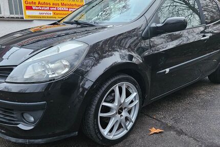 Renault Clio 103.500 km 3.490 &euro; Markkleeberg 04416