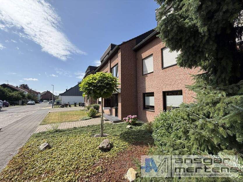 Toller Grundriss verteilt auf drei Zimmer & Balkon (M)EINE 90 m² Etagenwohnung in MG-Giesenkirchen 3 zimmer