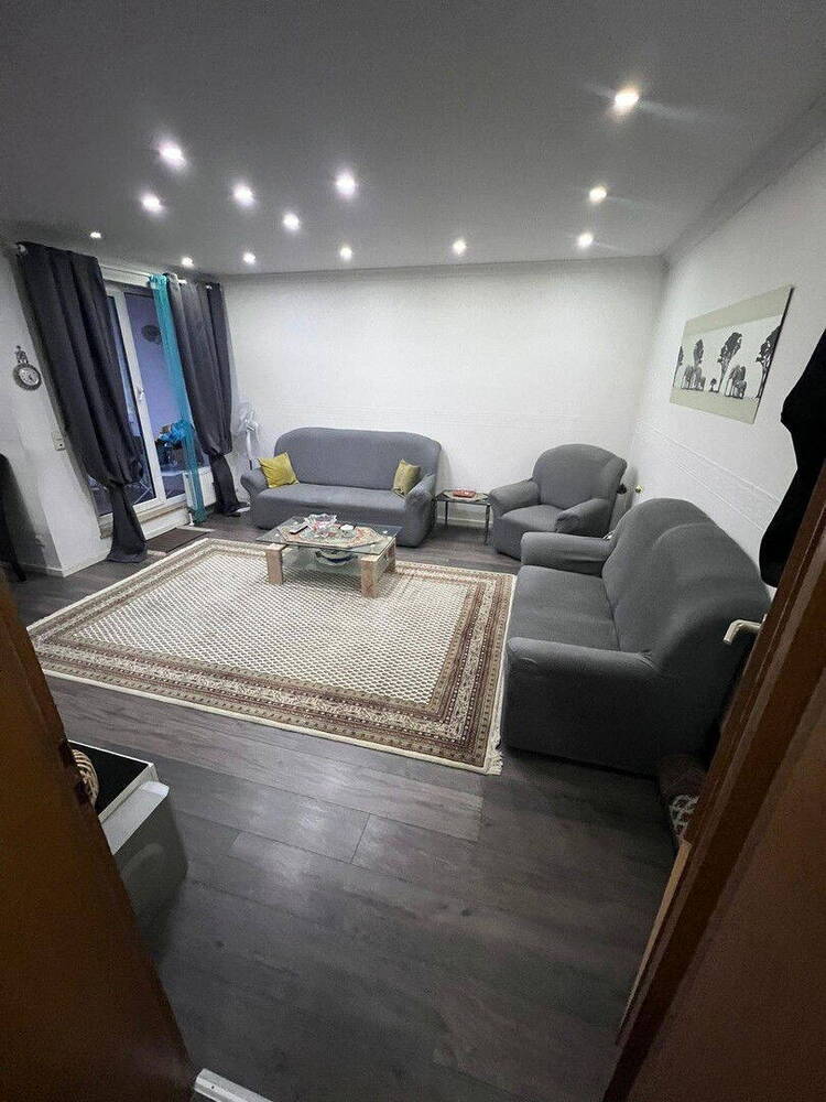 2-Zi Wohnung in Wiesbaden Bad Terrasse EinbaukücheGarage