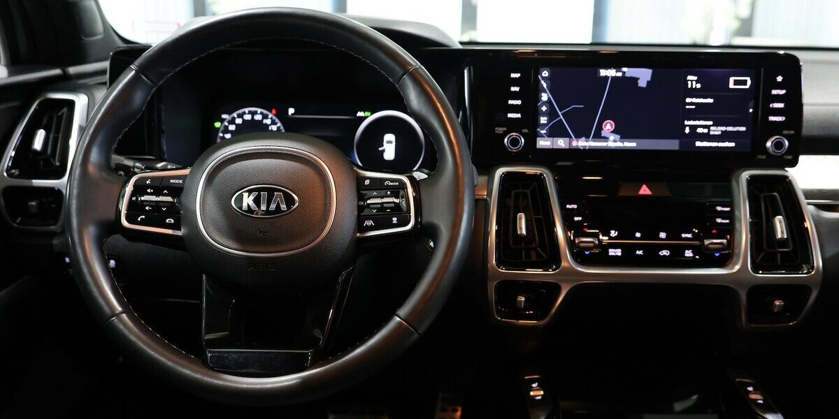 Kia Sorento 1.6 P-HEV 4WD PLATINUM / 7-SITZER / LED 69.000 km 33.997 &euro; Hamm 59077