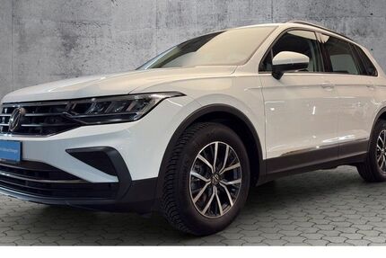 VW Tiguan 85.350 km 23.690 &euro; Paderborn 33100