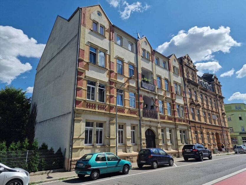 großzügige 2-Zimmerwohnung in zentraler lage von Döbeln, EBK gegen Zuzahlung möglich.