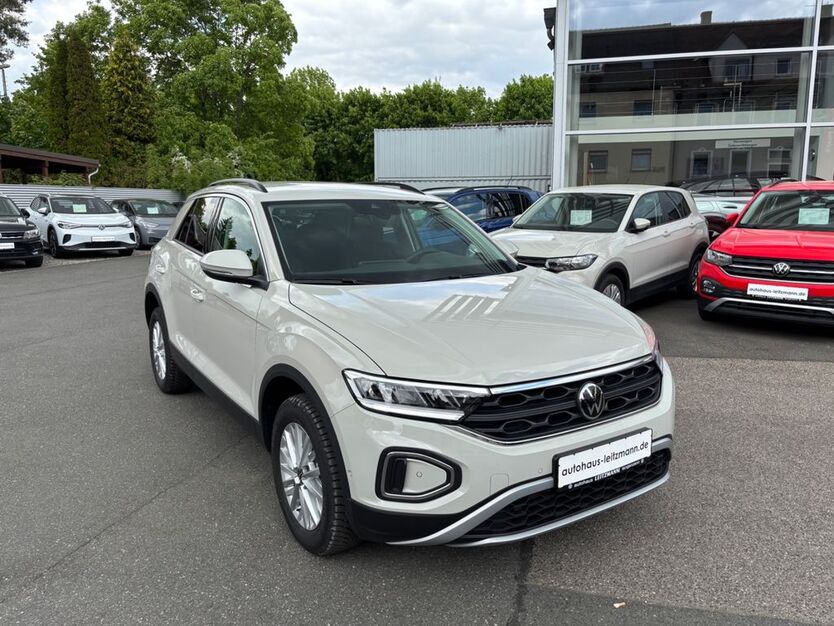 VW T-Roc 1.001 km 26.890 € Langenzenn 90579