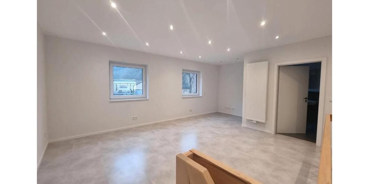 Einfamilienhaus Trier West-Pallien - 2 Zimmer, 74 m&sup2;, 990&euro; | Angebot:26053263