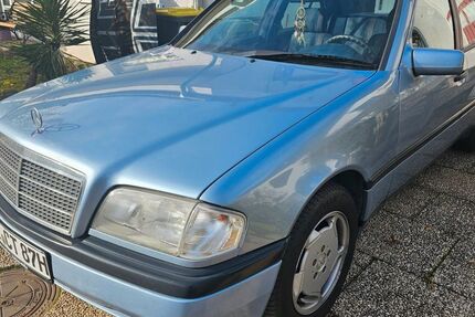 Mercedes-Benz C 180 90.360 km 6.390 &euro; Ober-Flörsheim 55234
