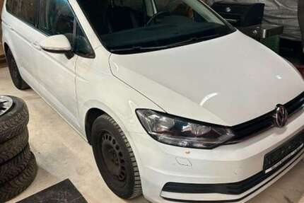 VW Touran 325.000 km 8.850 &euro; Bösdorf 24306