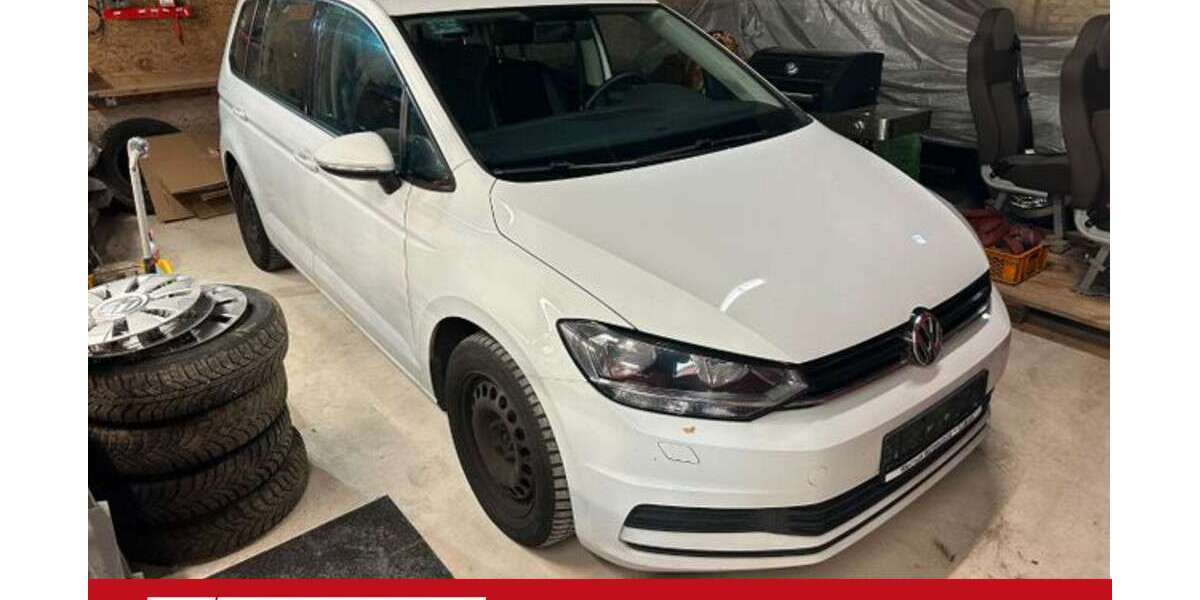 VW Touran 325.000 km 8.850 &euro; Bösdorf 24306