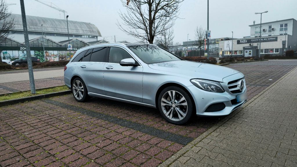 Mercedes-Benz C 350 124.500 km 20.000 &euro; Karlsbad 76307
